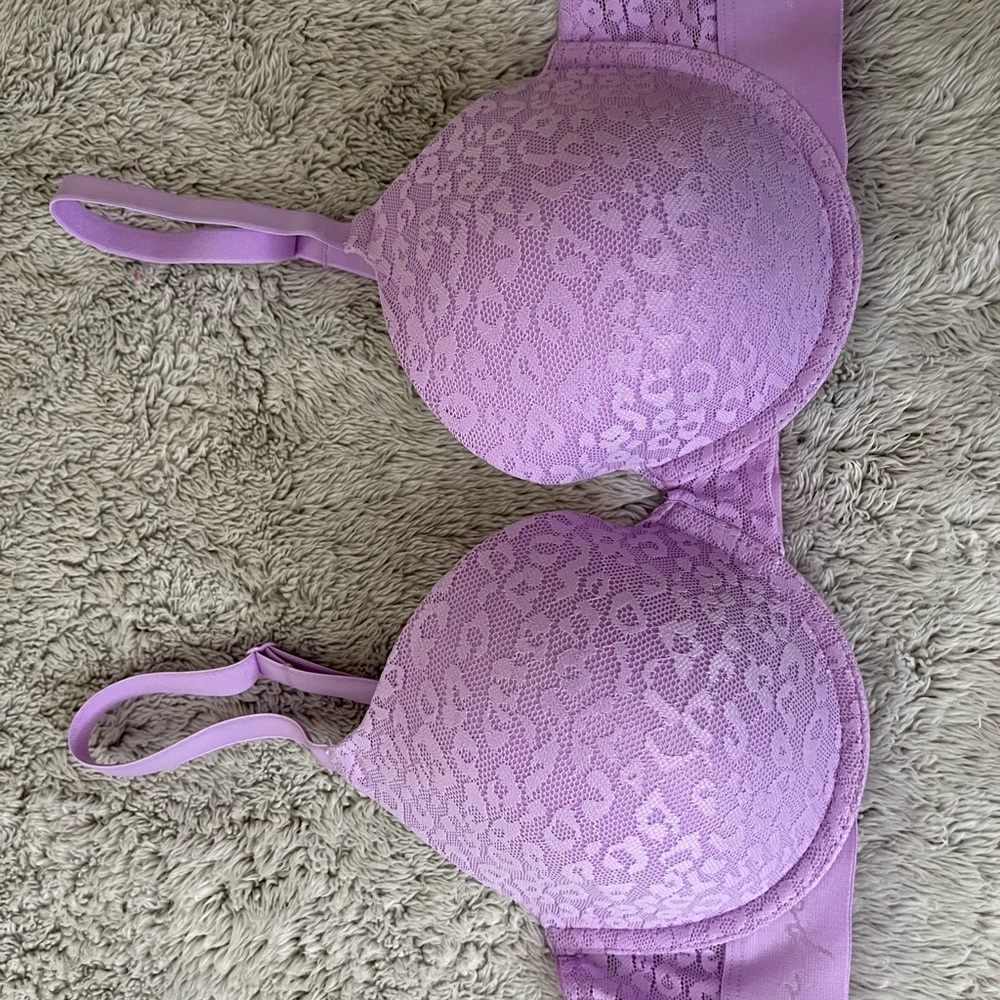 Brand new 38B Victoria’s Secret PINK Purple Lace Bra